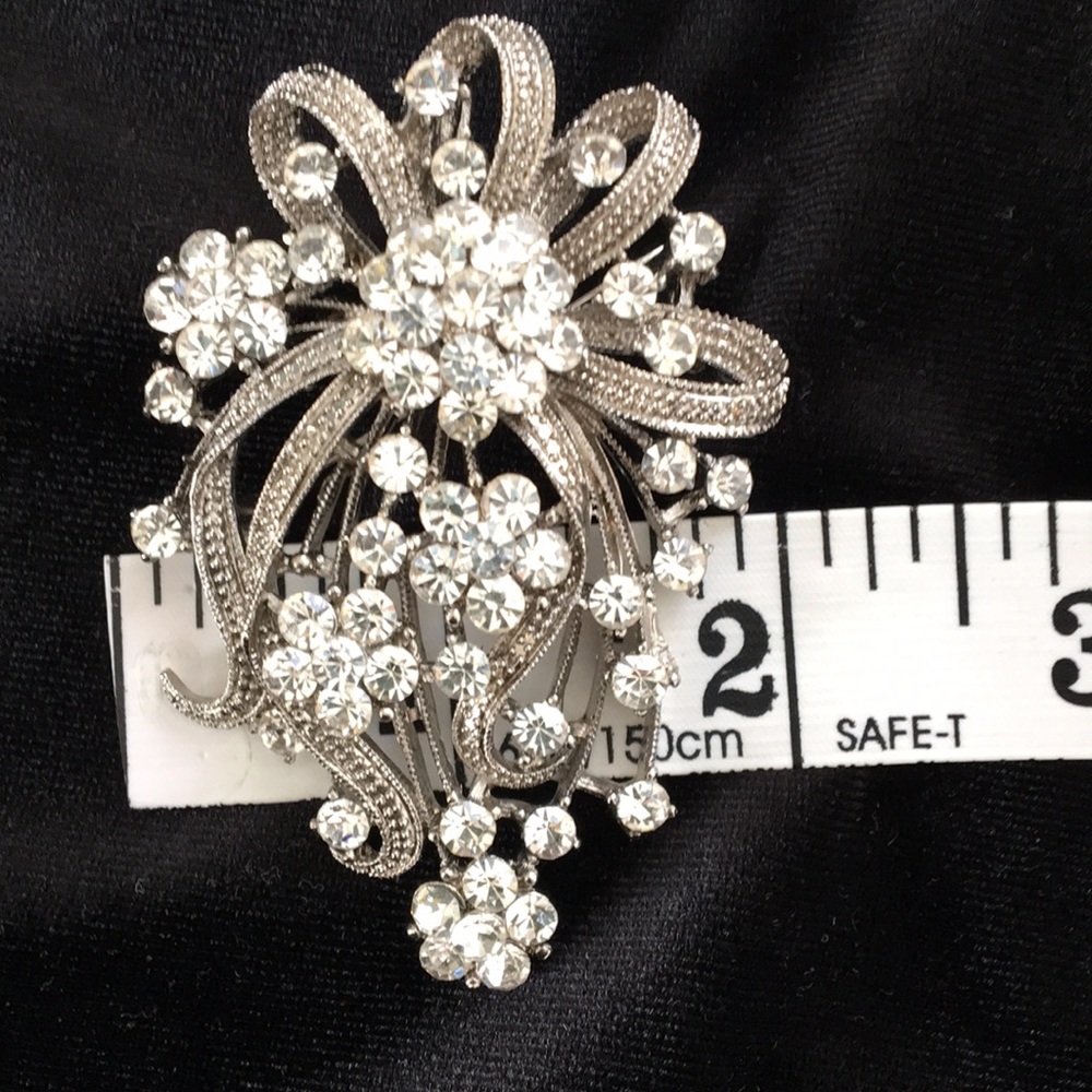 Designer Pin - Picture 5 of 5